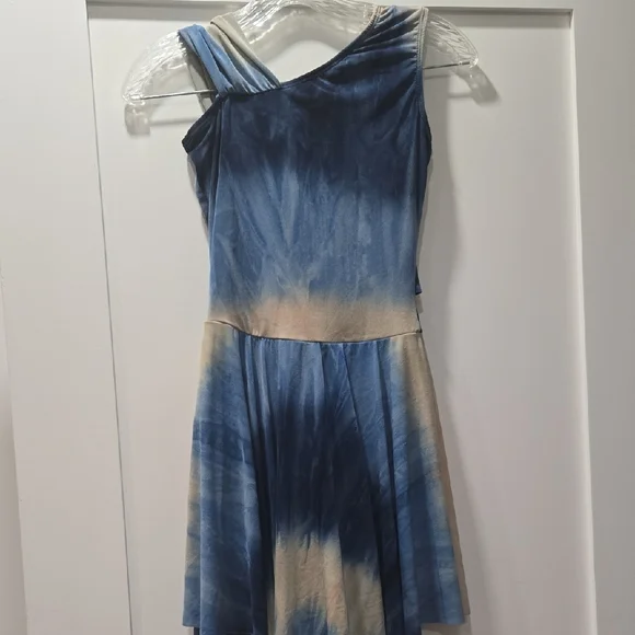 HALLOWEEN! Ice Skater Blue and Cream Dress/leotard, S/M - Competiton Quality - Picture 4 of 5